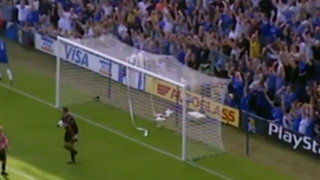 Gus Poyet volley vs Sunderland 1999 flick from Zola, what a Goal смотреть онлайн