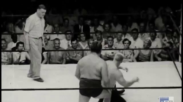 Dick the Bruiser vs. Chest Bernard (08/26/1955) смотреть онлайн