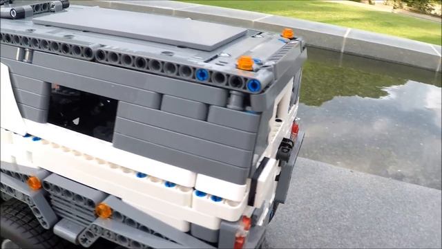 Вездеход ШАМАН 8х8 собранный из LEGO Technic