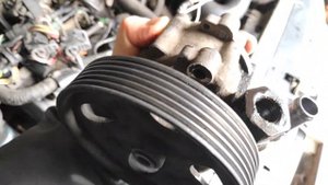 Проверка свечей накаливания и снятие насоса ГУРа Peugeot 406 HDI
