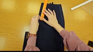 Подготовка к первой  примерке прямой юбки