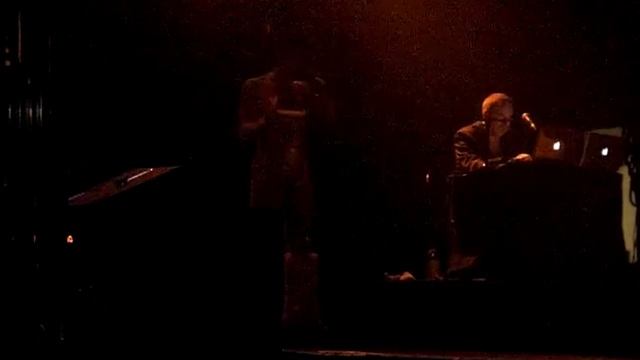 Ysa Ferrer Les yeux dans les yeux + Circonstanciel смотреть онлайн