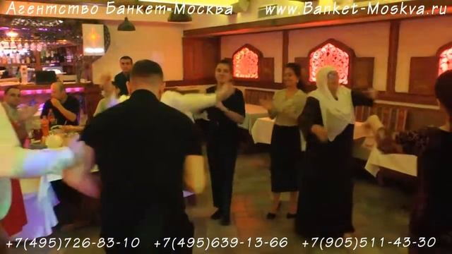 Узбекский и таджикский певец в Москве Фазлиддин