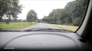 Chrysler Crossfire SRT-6 overview + ride