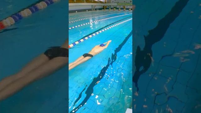 Как побороть страх воды НАВСЕГДА. Часть - 5 #born4swim #школаплавания #shorts #страхводы