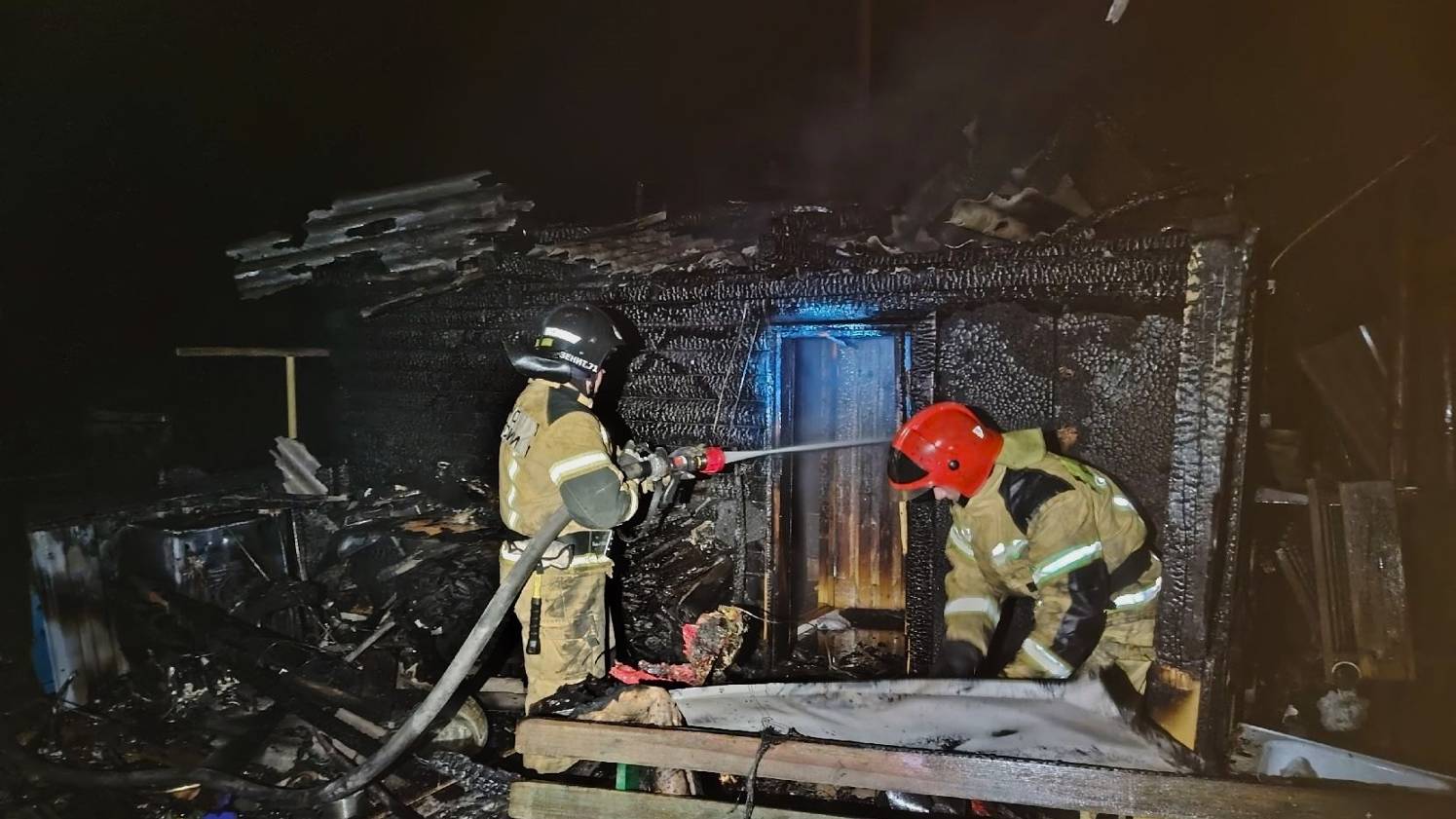 В Нягани стали чаще гореть бесхозные постройки