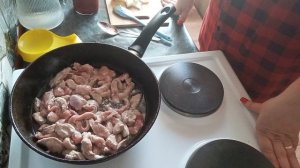 Гуляш из свинины.