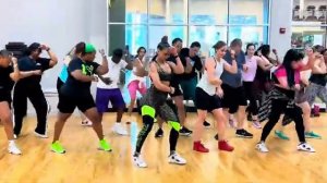 YIMMY YIMMY Tayc Shreya GhoshalRajat NagpalJacqueline Fernandez Choreo Zumba Suzy Zumba