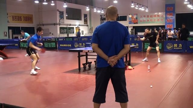 Тренировка Ma long и Zhang Jike. Настольный теннис тренировка. Настольный теннис 2021.