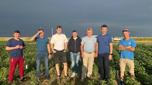 в поездка № 44 , по теме NO-TILL . днем встречи , вечером живая музыка на свежем воздухе.