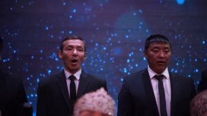 Муз. А.Новикова, сл. Г.Рублёва «Ариозо матери». Исполняет Майинский народный хор им.Н.Н.Васильевой.