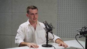 Умные голосовые роботы против людей — Tomoru