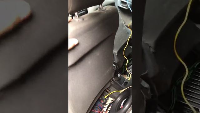 Sound Victory sv104 vs taramps HD3000 смотреть онлайн