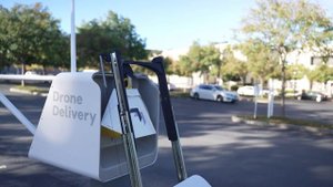 Роботы и дроны, как курьеры по доставке