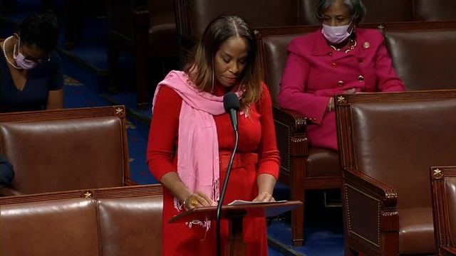 Stacey Plaskett Praises Build Back Better Agenda For Middle Class Tax Cuts смотреть онлайн