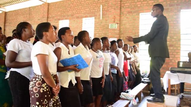 Alleluia performed by INSHUTI ZA YEZU choir in Augustin marriage смотреть онлайн