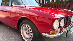 Alfa Romeo 2000 GTV from 1972 – Classic Car Designed by Bertone