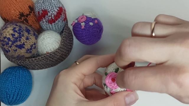 Вышивка объемных роз на пасхальных яйцах. Украшение к Пасхе. Уроки вышивки роз смотреть онлайн