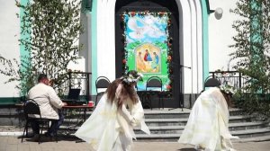 Девка по полю ходила