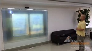 2 проектора для Университета МВД и смарт витрина прямой проекции