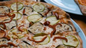 5898127-uhd_4096_2160_30fps