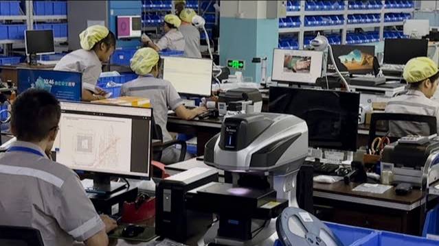 Visiting a Big Factory in China - How they create libraries #EasyEDA #LCSC #JLCPCB смотреть онлайн