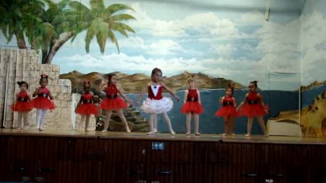 Frida Mejorada, Twinkle dance смотреть онлайн