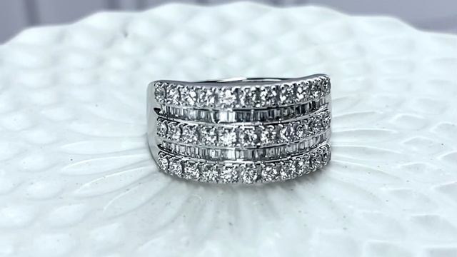 Золотое кольцо с бриллиантами 750 пробы смотреть онлайн