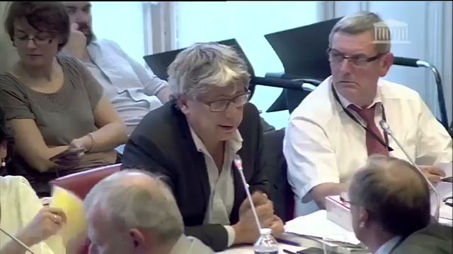 [CLASH] Eric Coquerel tacle Bruno Le Maire à l'Assemblée смотреть онлайн