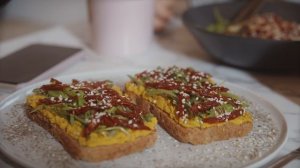 6327107-uhd_3840_2160_25fps