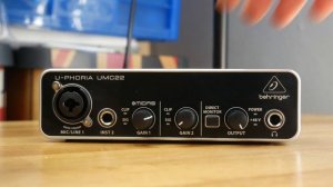 Behringer U-PHORIA UMC22 Unboxing & Setup