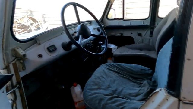 СТАРЫЙ ХОЗЯИН ОТДАЛ ЭТО ВМЕСТЕ С УАЗОМ | НОВАЯ ЖИЗНЬ СТАРОМУ УАЗ | УБИТЫЙ УАЗ | Уаз 469 ремонт смотреть онлайн