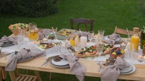 5617081-uhd_3840_2160_25fps