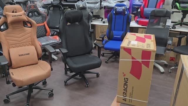 Кресло (100+) AKRacing OPAl  мультиблок