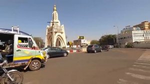 Let_s_explore_Bamako,_Mali(360p)

Исследуйте Бамако, Мали