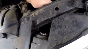 How to replace change Headlight bulbs in Dodge Avenger