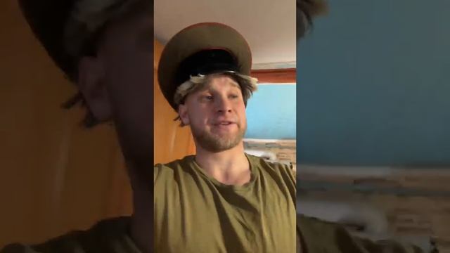 📹 Глупый СОЛДАТ - ВСЕ СЕРИИ! (Смешная армия, армейский юмор, поржать) 
👤 #Натурал_Альбертович