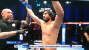 Кузбасский тайбоксер Артём Вахитов закончил бой техническим нокаутом в первом раунде