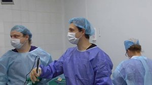Вывих плеча операция. Артроскопическая стабилизация плечевого сустава по Латарже.