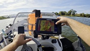 Троллинг на Оке. Меня обловил ребенок. Лещ на оке в подарок!