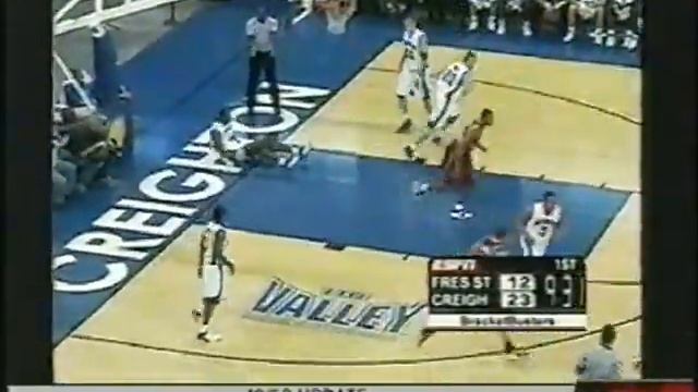 Quinton Hosley dunks on Anthony Tolliver | Feb. 18, 2006 смотреть онлайн