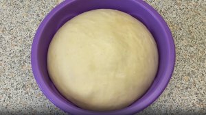 Вкуснейшее тесто на густой закваске 50% влажности.  Получился картофельный пирог с сыром и батончик