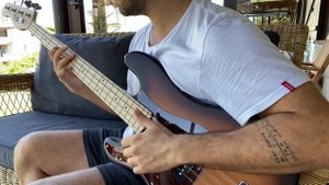 Yali Yali / Çayeli'nden Öteye - Neşe Karaböcek (slap bass cover)