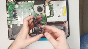 Asus X555L SSD upgrade and battery replacement