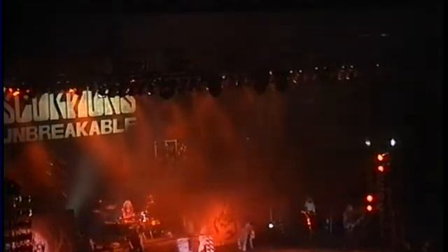 Scorpions - Tease Me Please Me - Live in Brno, Czech Republic 2004 смотреть онлайн