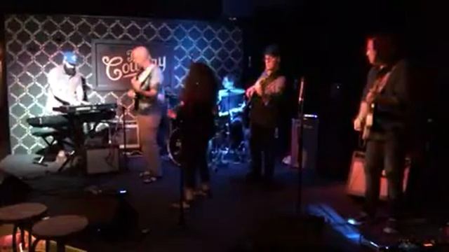 Vickie Carrico Steve DePra bass Stan Lassiter MEAN WOMAN BLUES смотреть онлайн