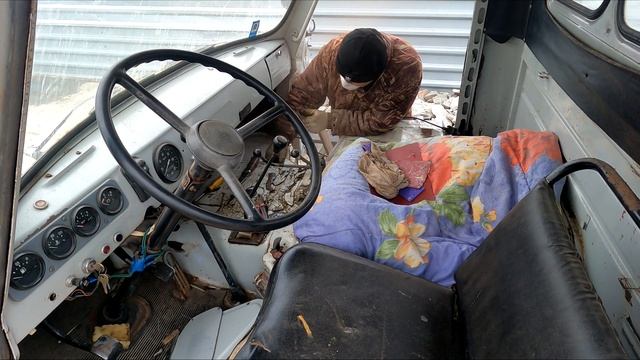 СТЕКЛА, КАБИНА, РАЗДАТКА | НОВАЯ ЖИЗНЬ СТАРОМУ УАЗ | УБИТЫЙ УАЗ | Уаз, ремонт, реставрация смотреть онлайн