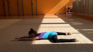 Упражнение "Лягушка"  Детская Художественная Гимнастика