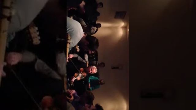 Shahirat Driton Izbica dhe Grupi Pom Perpiqet ora dhe Idriz Seferi смотреть онлайн