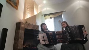 Вальс из спектакля "Банкрот". Муз. Р.Бажилина. Исп. Амелия и Елена Баталовы . Съёмка -  Баталов Ян.